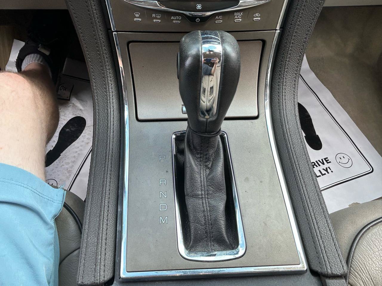 Used 2012 Lincoln MKX AWD w/ Wood Pkg image 27