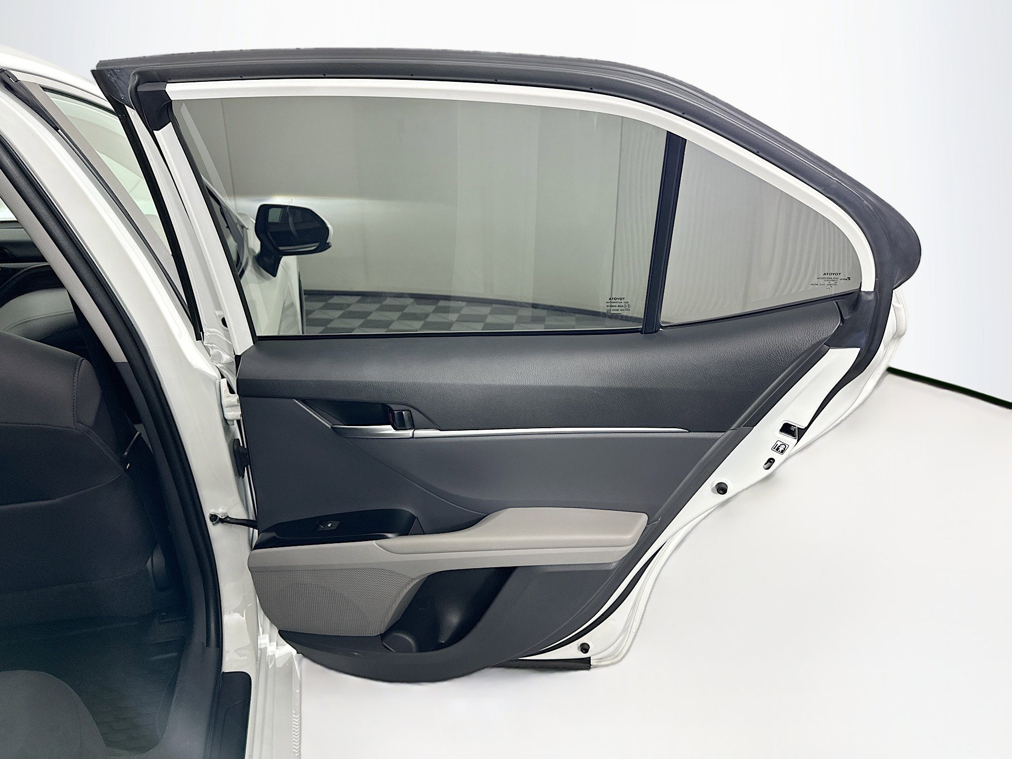 Used 2019 Toyota Camry LE image 27