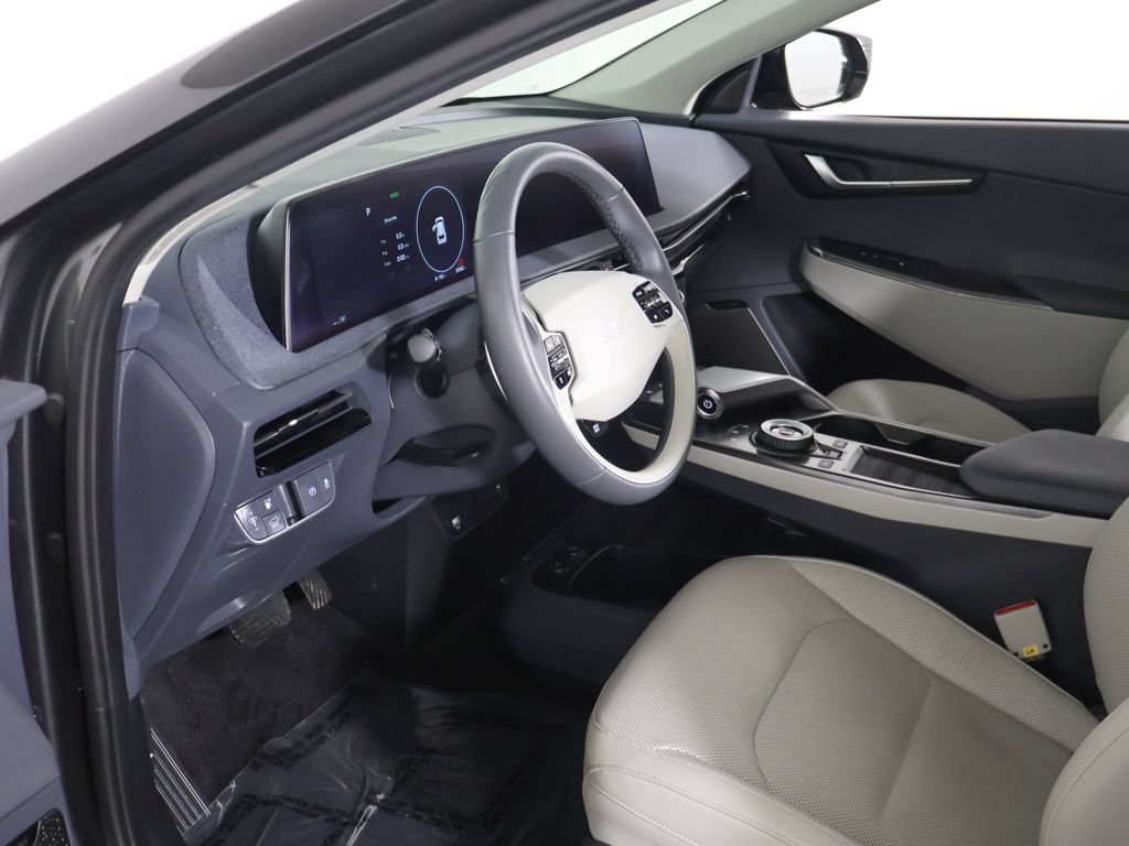 Used 2023 Kia EV6 Wind AWD/4WD image 25