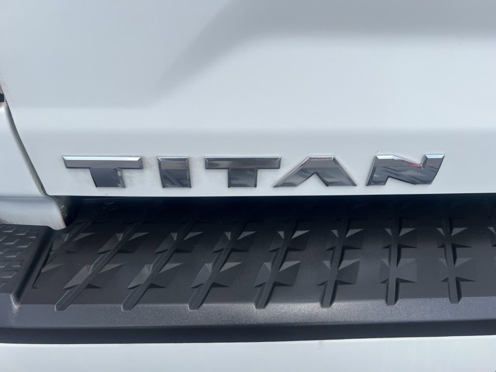 Certified 2024 Nissan Titan SV w/ SV Convenience Package AWD/4WD image 32