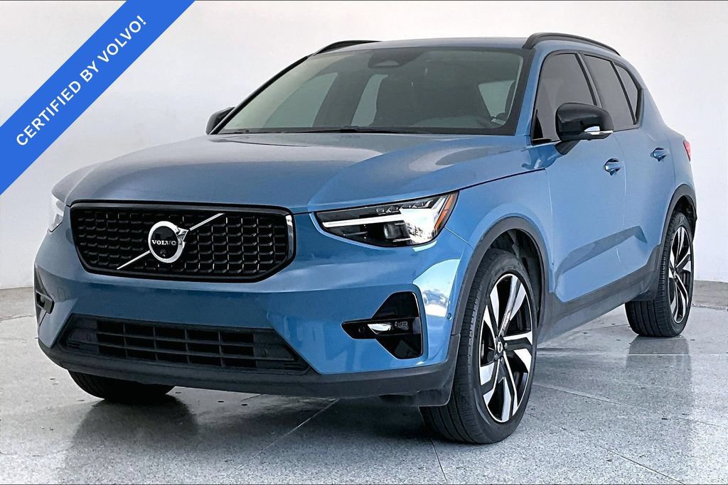 Certified 2024 Volvo XC40 B5 Plus w/ Protection Package Premier AWD/4WD image 14