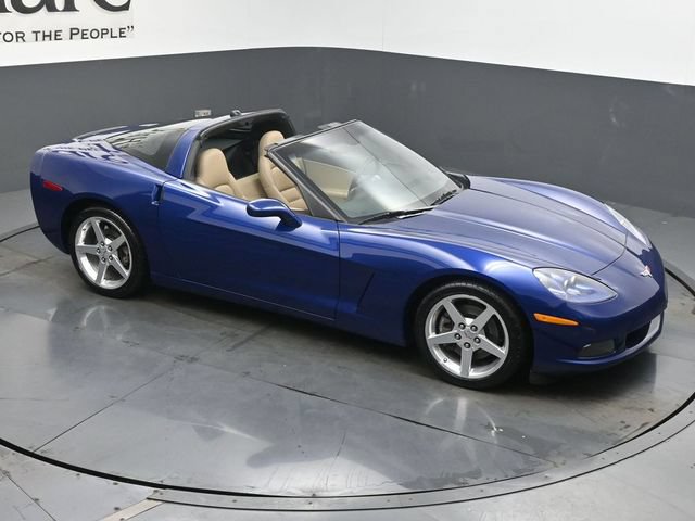 Used 2005 Chevrolet Corvette Coupe w/ Preferred Equipment Group RWD image 38