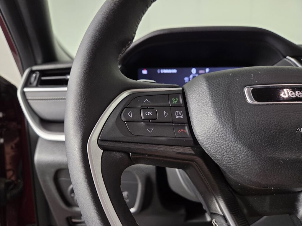 Certified 2024 Jeep Grand Cherokee L Altitude image 16