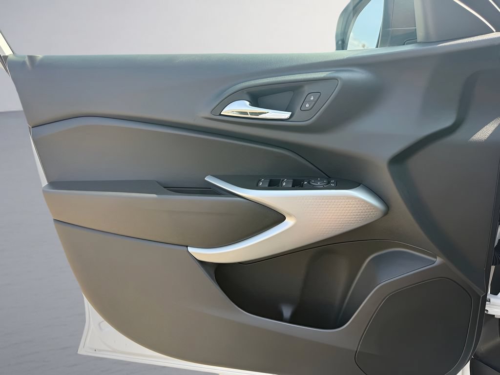 New 2026 Chevrolet Trax LS FWD image 21