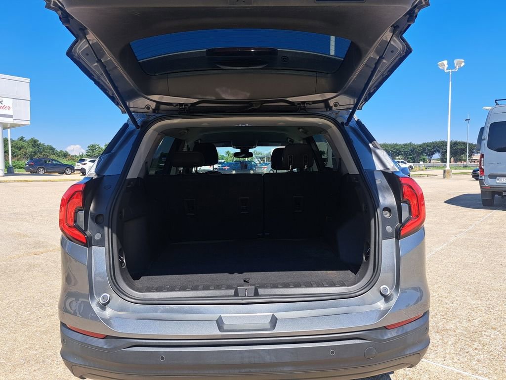 Used 2020 GMC Terrain SLE w/ Driver Convenience Package FWD image 24