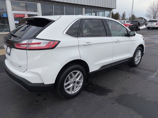Certified 2023 Ford Edge SEL w/ Convenience Package AWD/4WD image 3