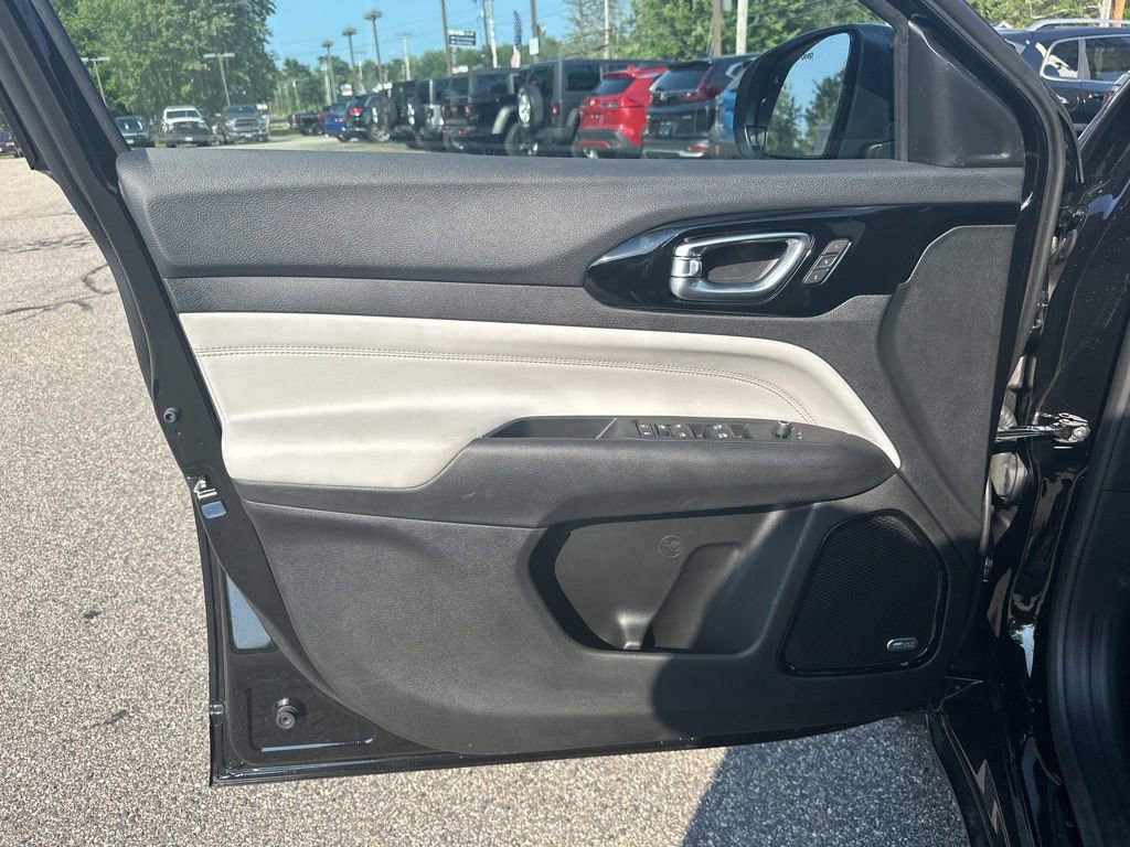 New 2025 Jeep Compass Limited w/ Elite Group AWD/4WD image 11