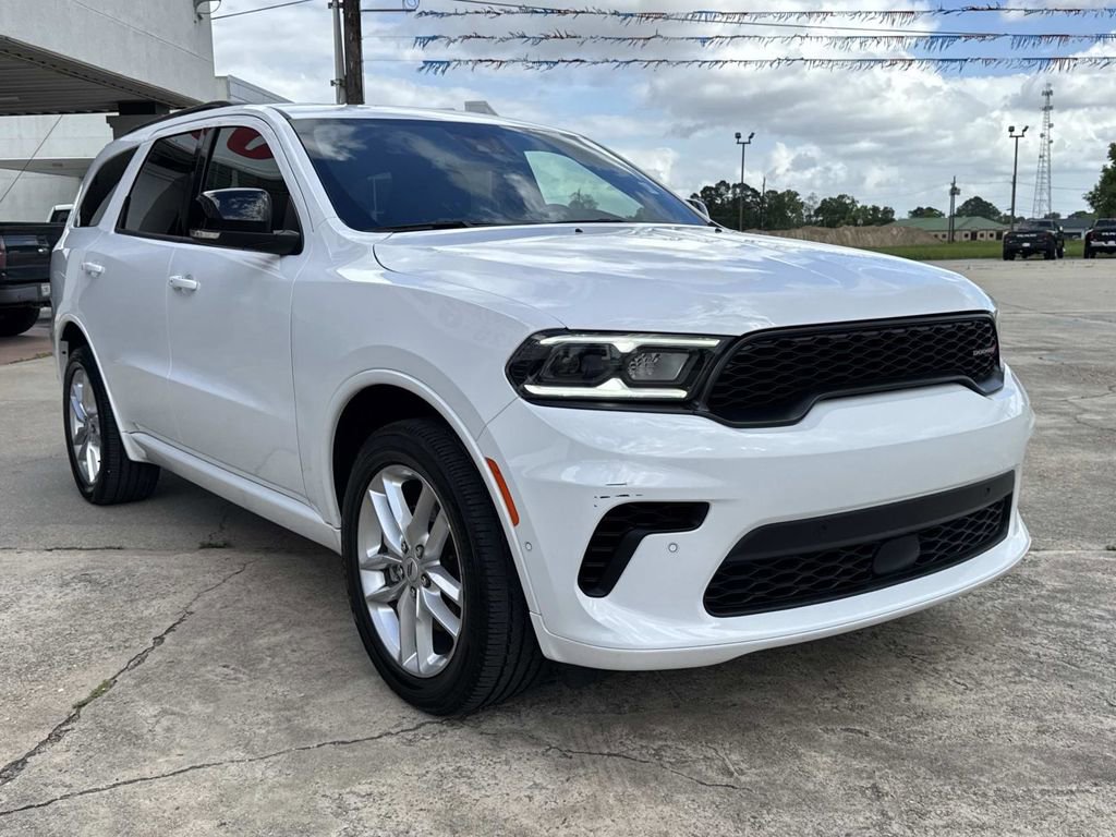 Used 2025 Dodge Durango GT image 2