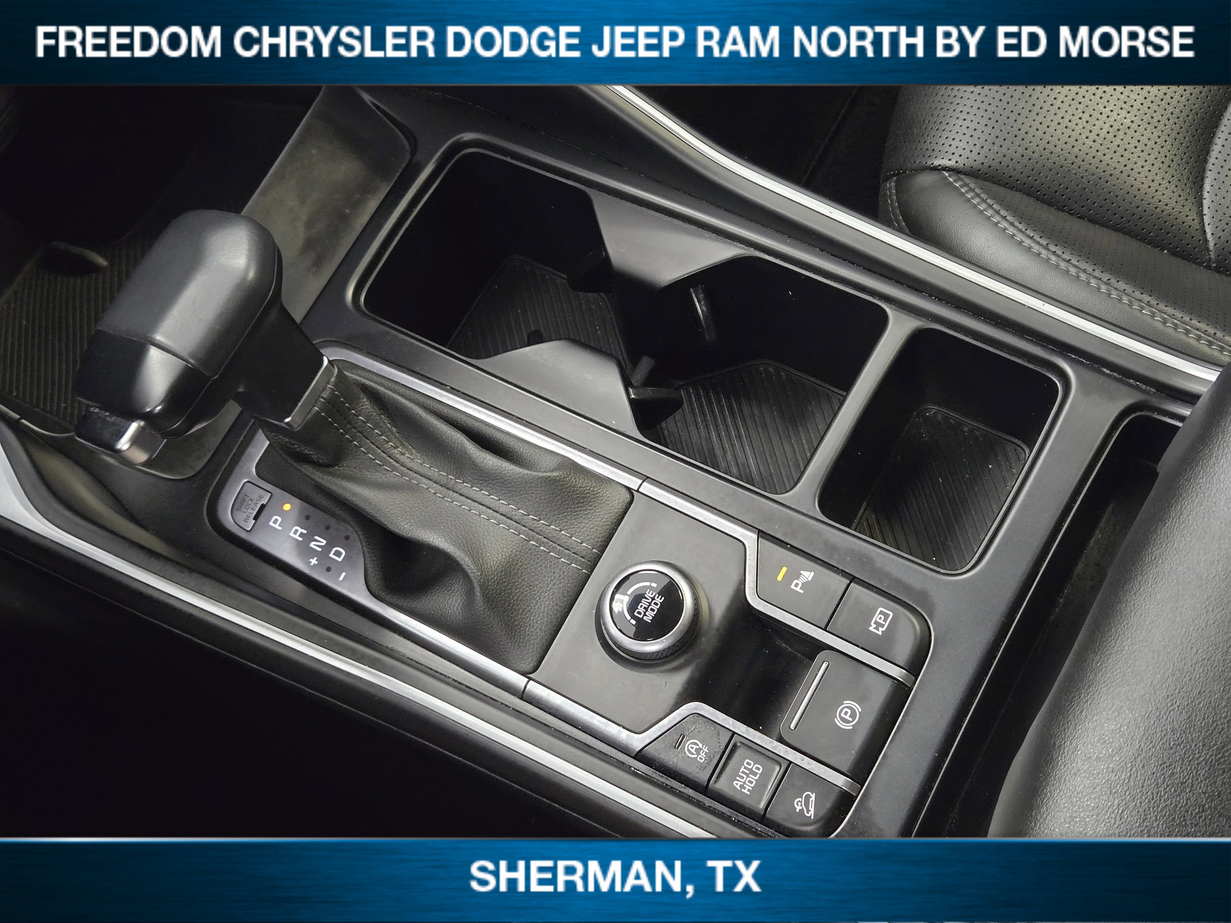 Used 2024 Kia Sorento S image 14