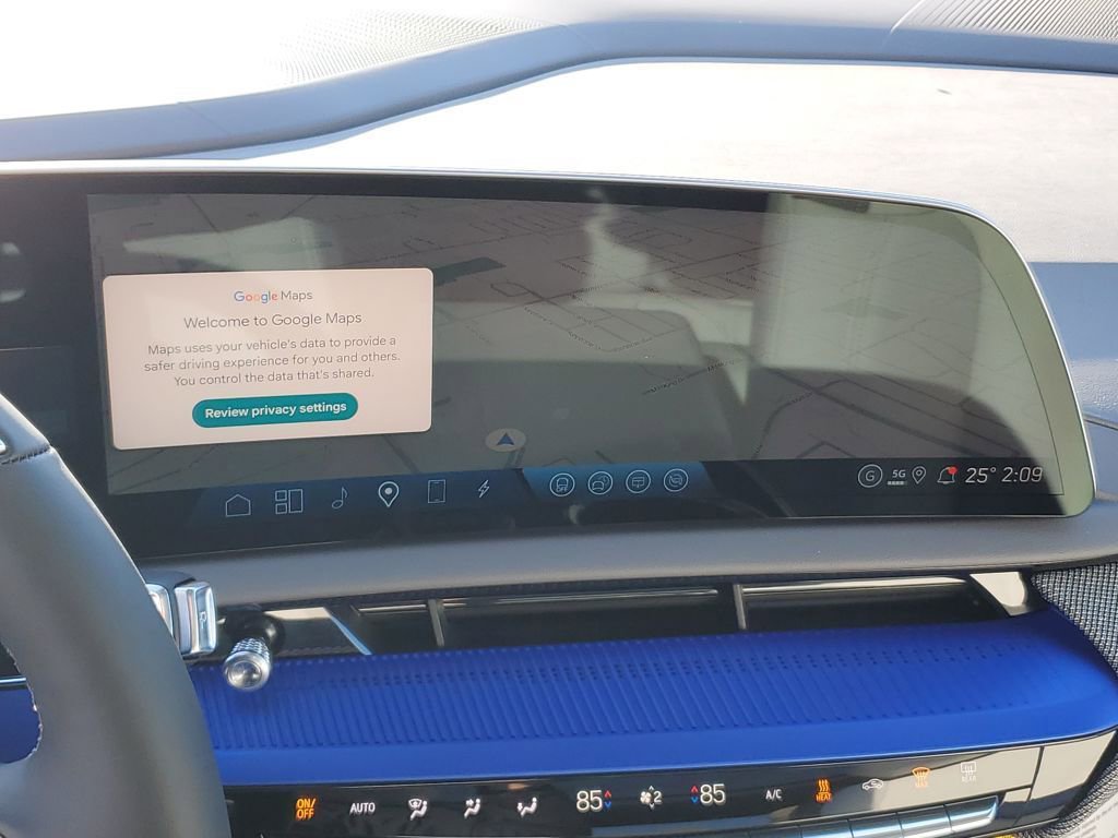 New 2026 Cadillac Optiq Sport 1 w/ LPO, Floor Liner Package image 15