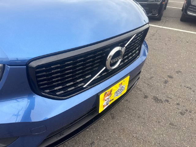 Used 2021 Volvo XC40 T5 R-Design w/ Climate Package AWD/4WD image 35