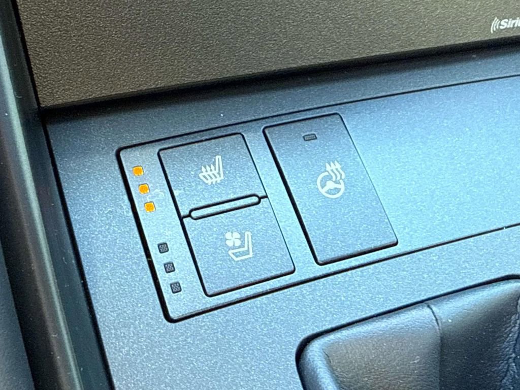 Used 2025 Lexus IS 350 F Sport w/ Navigation Package image 20