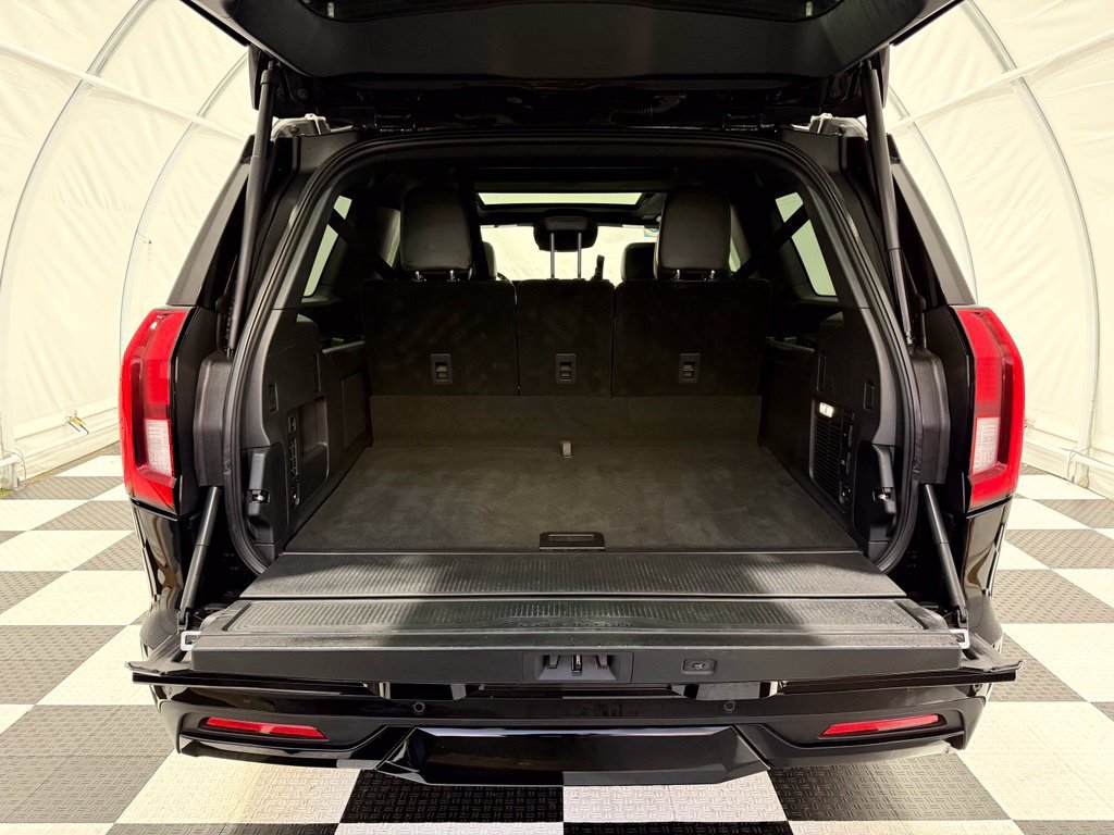 Certified 2025 Ford Expedition Max Platinum w/ Stealth Performance Package AWD/4WD image 7
