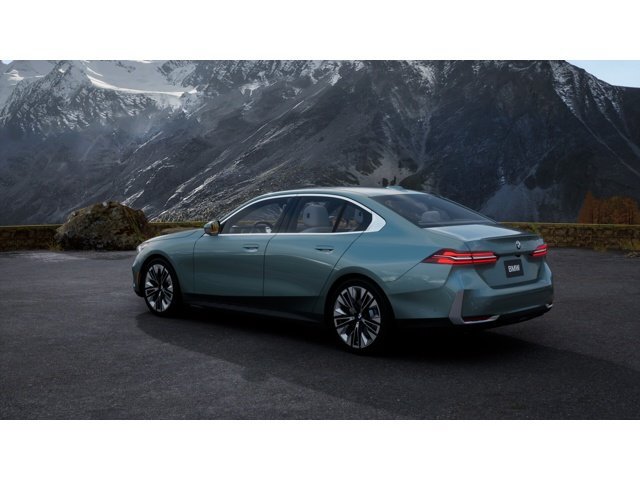 New 2027 BMW 530i xDrive w/ Premium Package AWD/4WD image 2