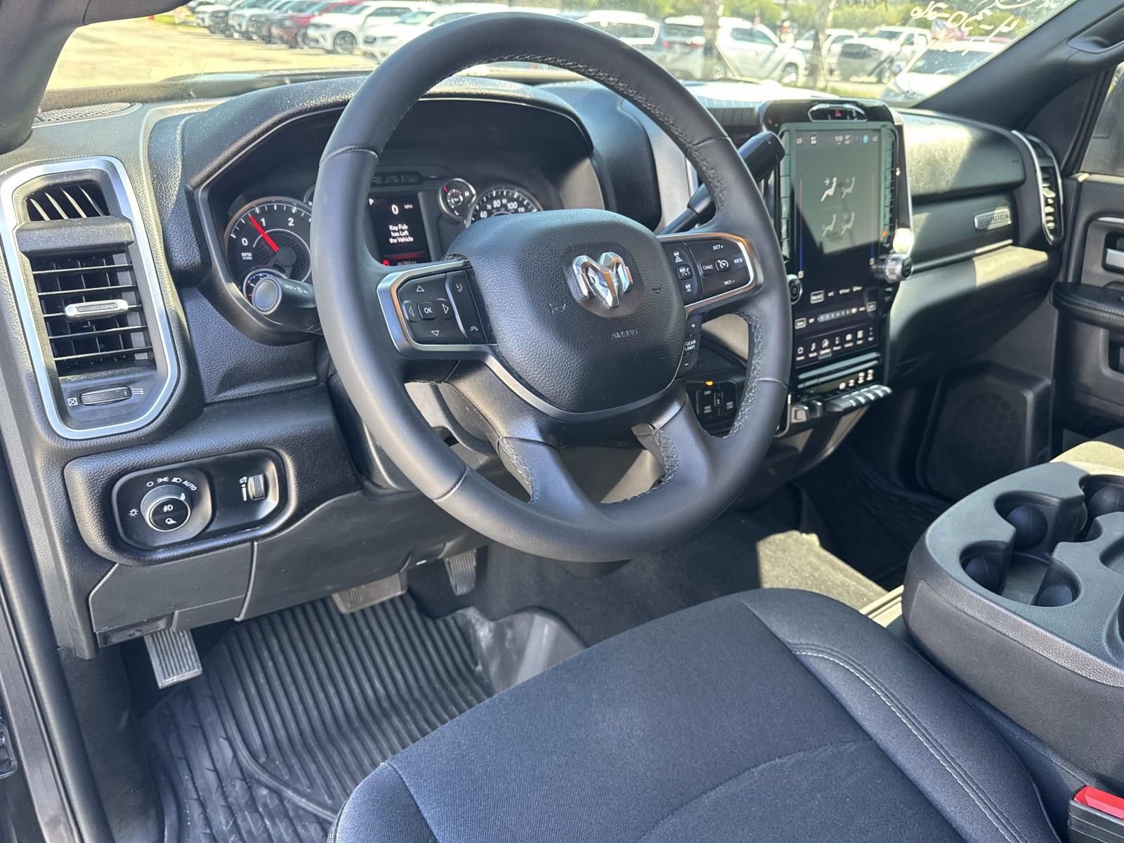 Used 2025 RAM 3500 Big Horn AWD/4WD image 17