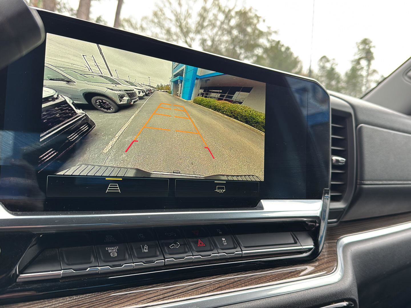 Used 2024 Chevrolet Silverado 2500 LT image 24