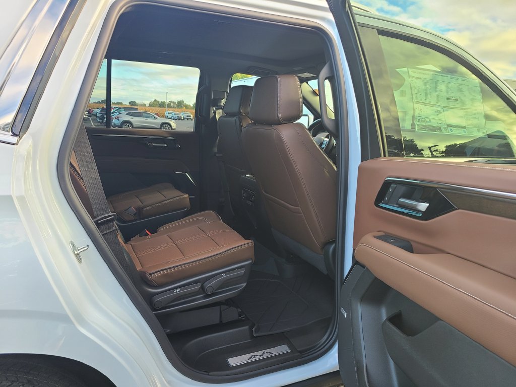 New 2027 Chevrolet Tahoe High Country AWD/4WD image 15