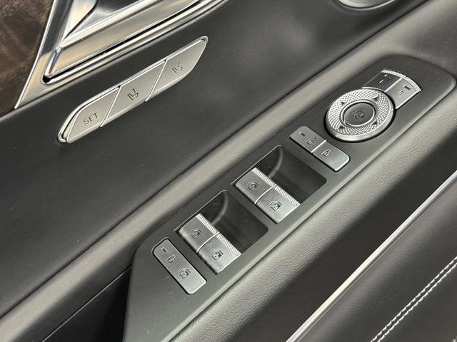 Used 2025 Genesis GV80 2.5T Prestige image 31