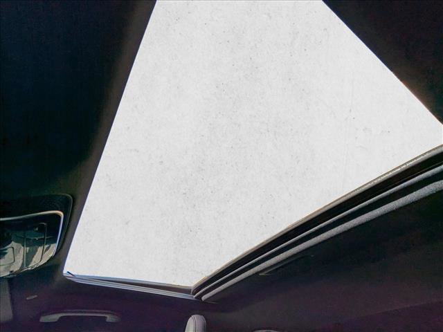 New 2025 Mercedes-Benz C 300 4MATIC Sedan image 16