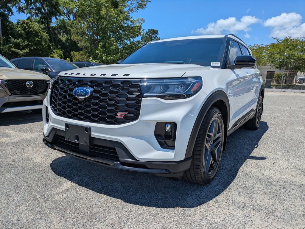 Used 2025 Ford Explorer ST AWD/4WD image 8