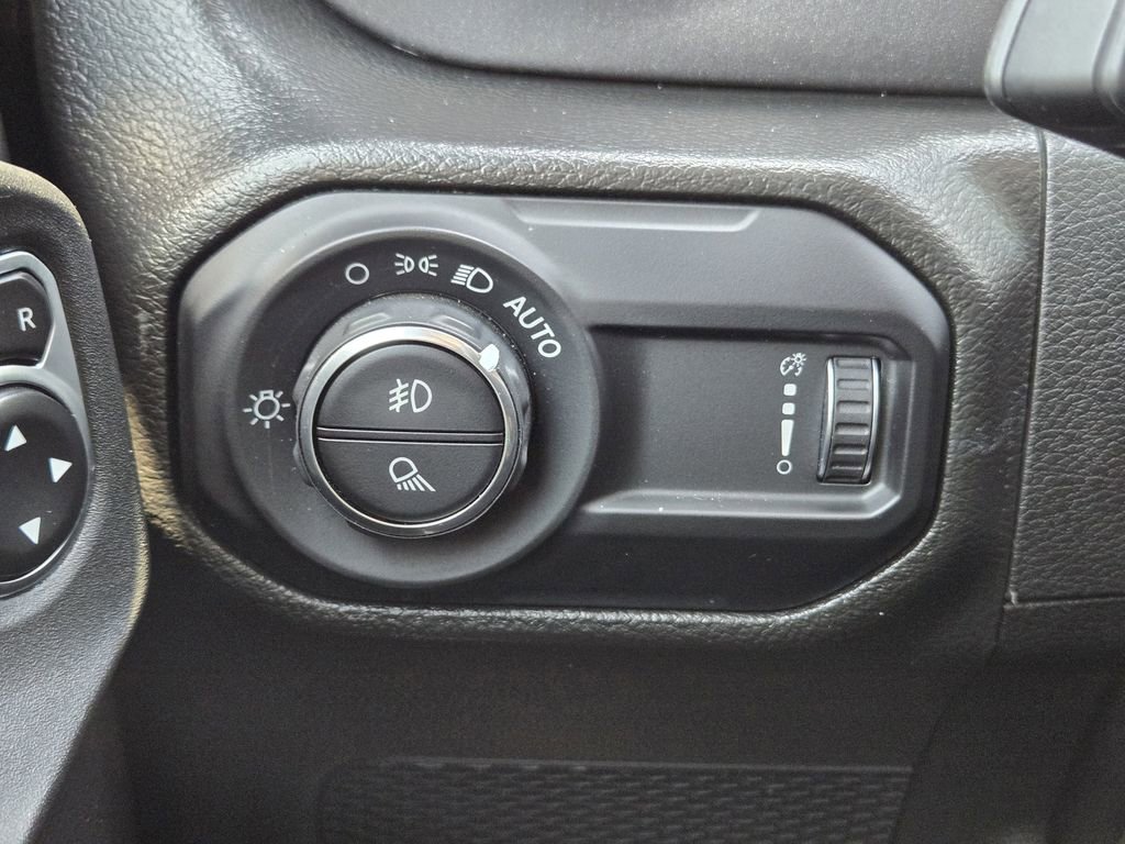 Used 2023 Jeep Gladiator Mojave w/ LED Lighting Group AWD/4WD image 24