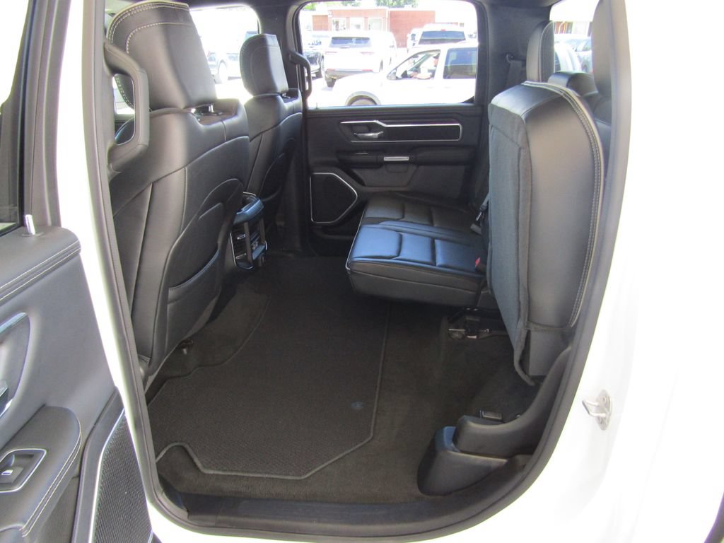 Used 2023 RAM 1500 Laramie AWD/4WD image 33