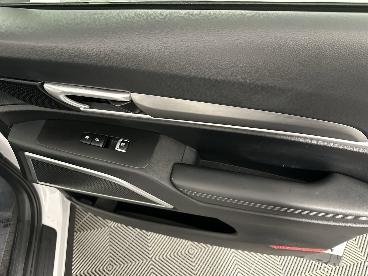 Certified 2022 Kia Telluride S FWD image 21