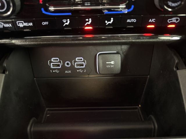 Used 2023 Jeep Grand Cherokee Laredo image 14