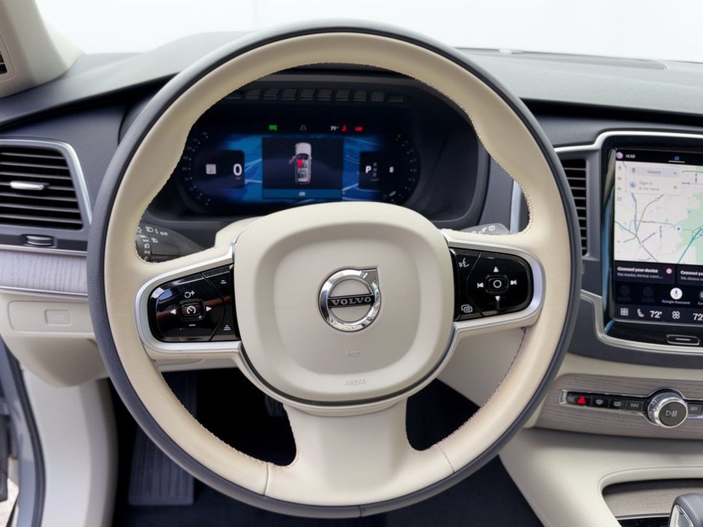 Certified 2025 Volvo XC90 B6 Core AWD/4WD image 10