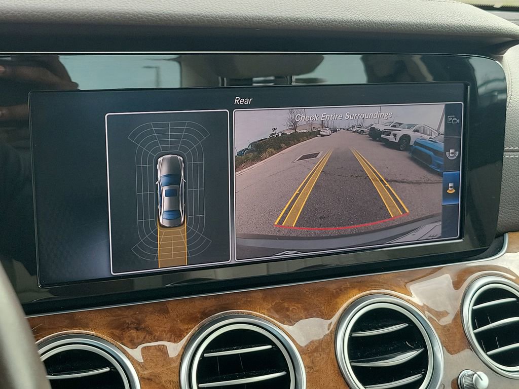 Used 2017 Mercedes-Benz E 300 image 31