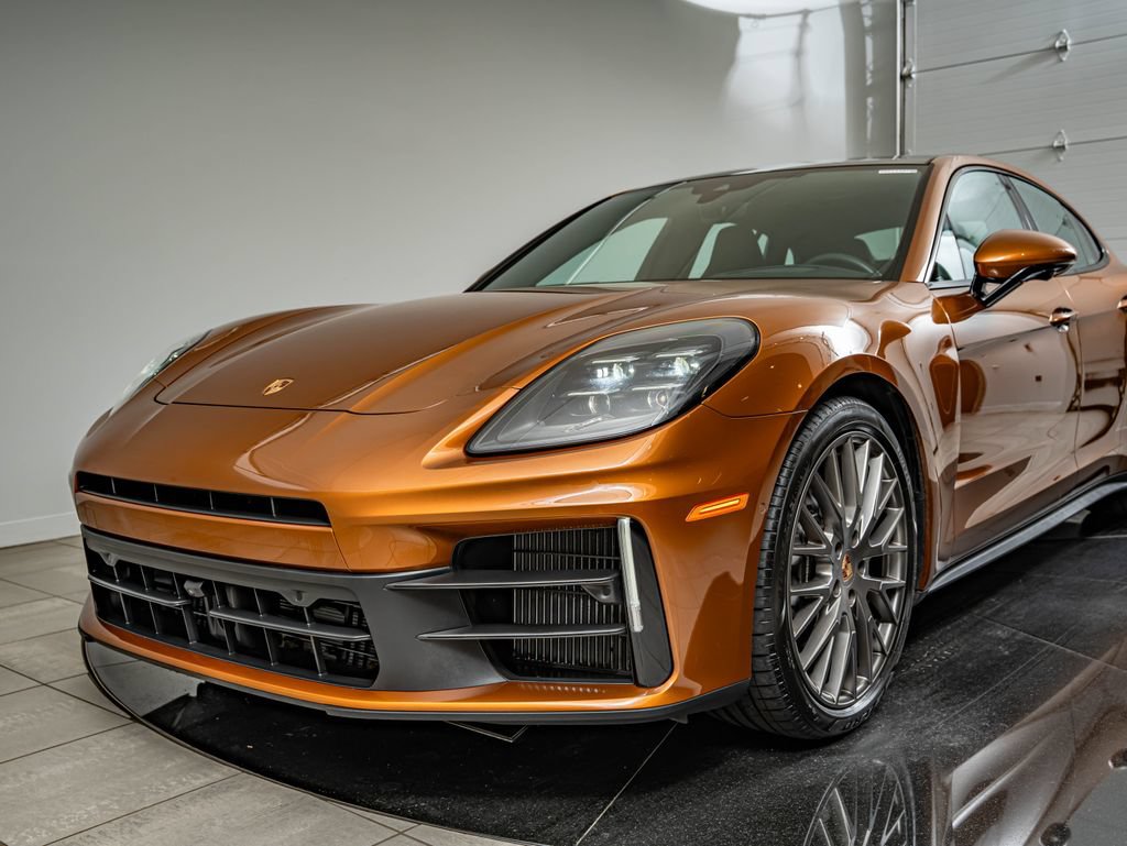 Certified 2024 Porsche Panamera 4 AWD/4WD image 17