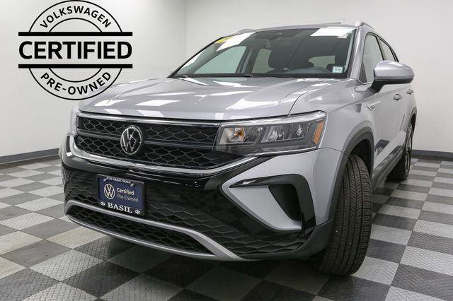 Certified 2024 Volkswagen Taos SE image 7
