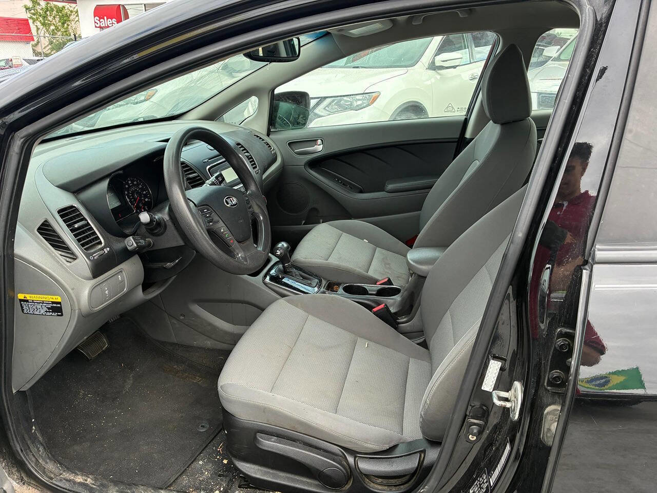Used 2017 Kia Forte LX FWD image 13