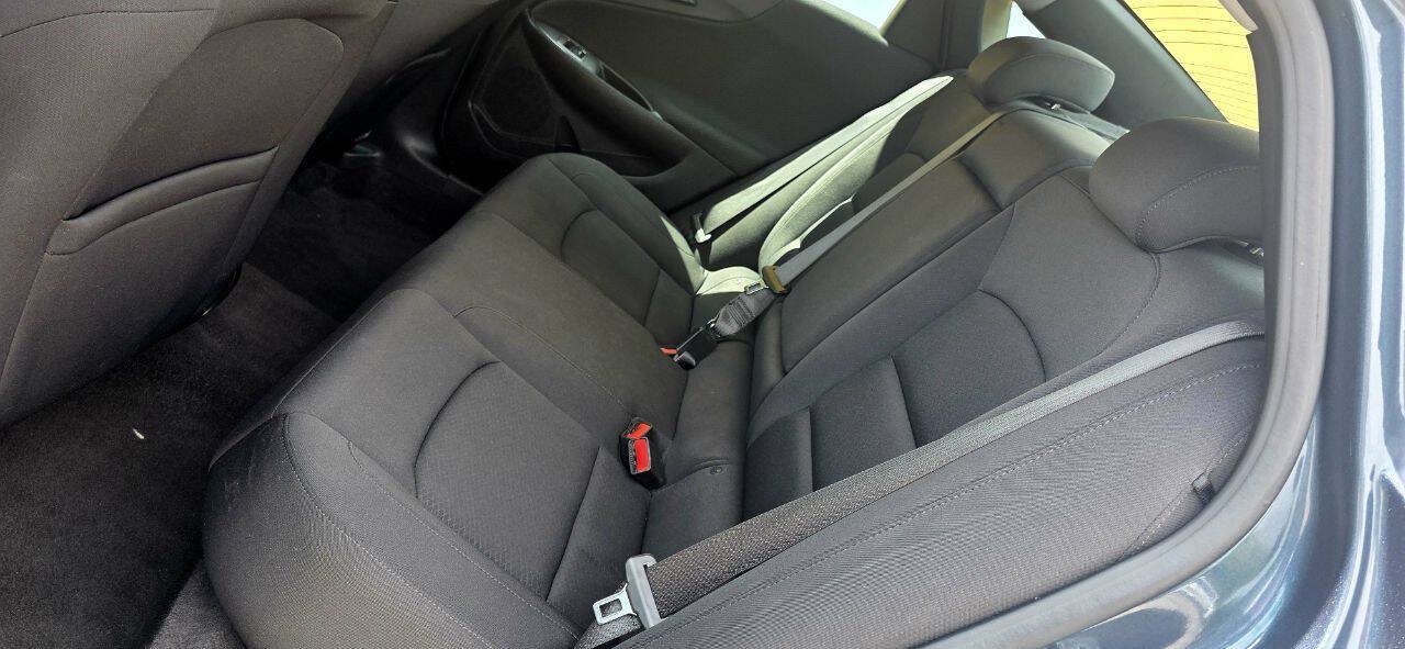 Used 2020 Chevrolet Malibu LT FWD image 12
