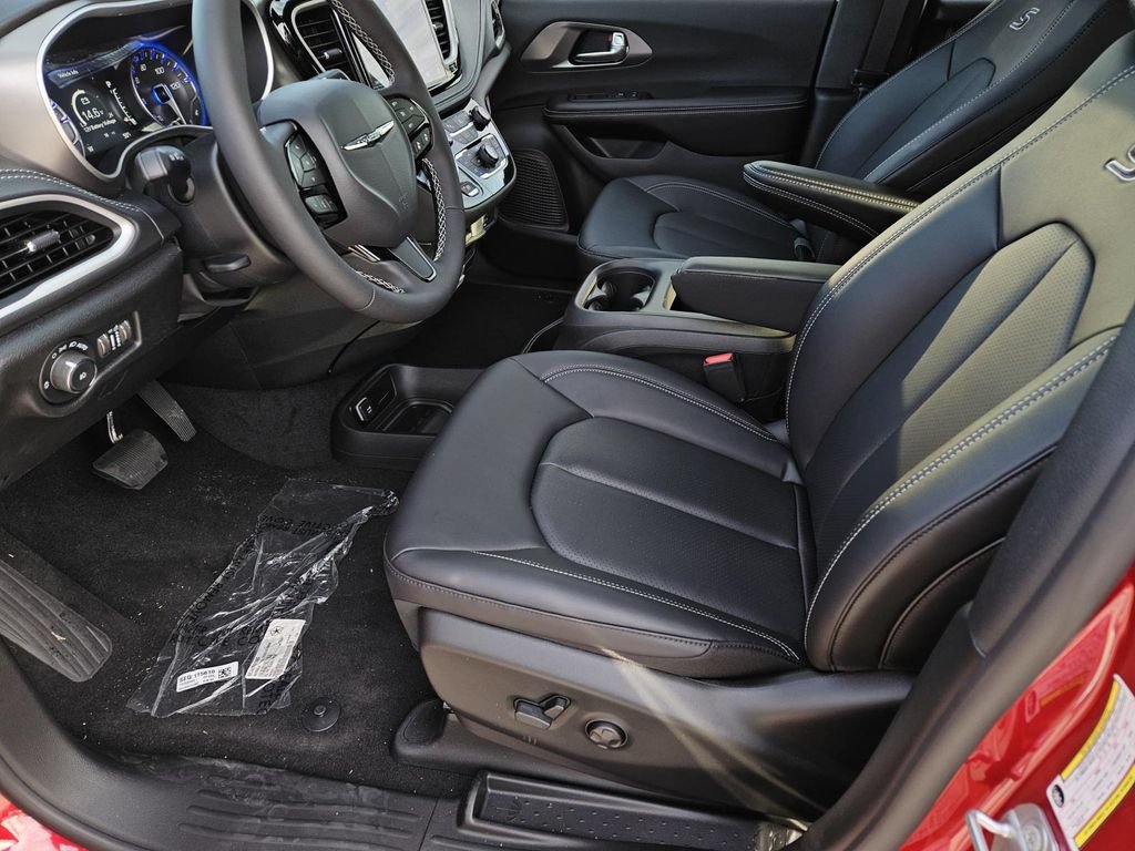 New 2026 Chrysler Pacifica Select w/ S Appearance Package FWD image 14