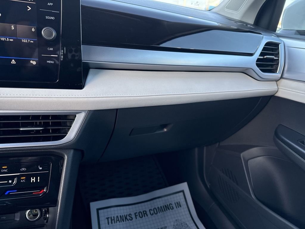 New 2025 Volkswagen Taos SE AWD/4WD image 13