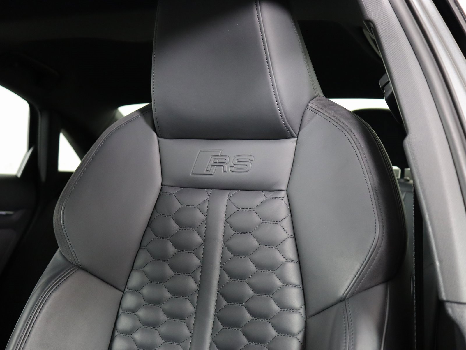 Used 2022 Audi RS 3 image 11