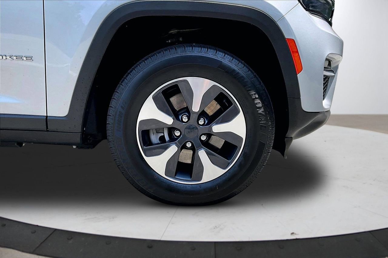 Certified 2022 Jeep Grand Cherokee Limited 4xe AWD/4WD image 34