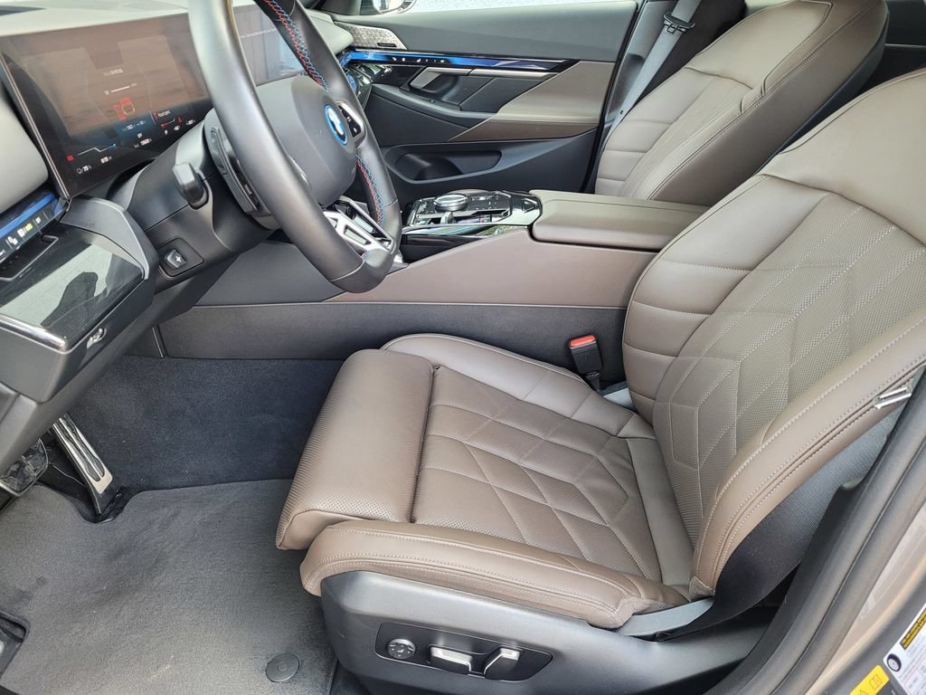 Used 2024 BMW i5 M60 w/ Premium Package AWD/4WD image 18
