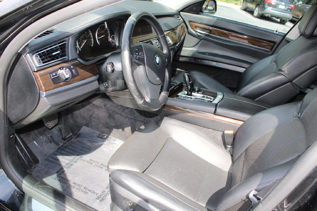 Used 2011 BMW 740Li 740Li 4dr Sedan image 7