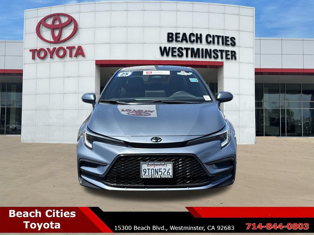 Certified 2025 Toyota Corolla SE w/ SE Premium Package FWD image 4
