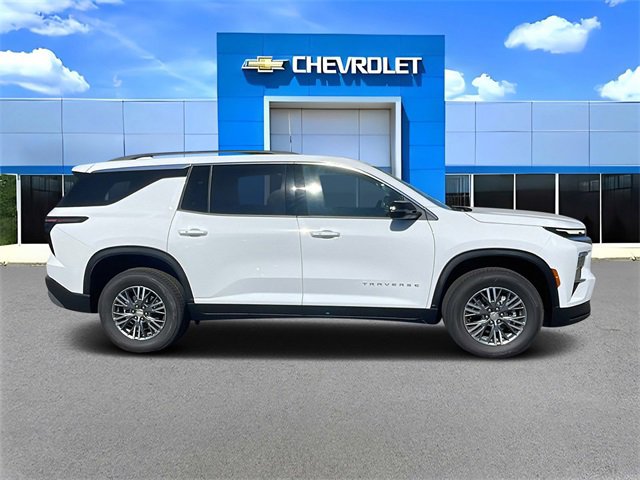 New 2026 Chevrolet Traverse LT w/ LPO, Floor Liner Package image 2