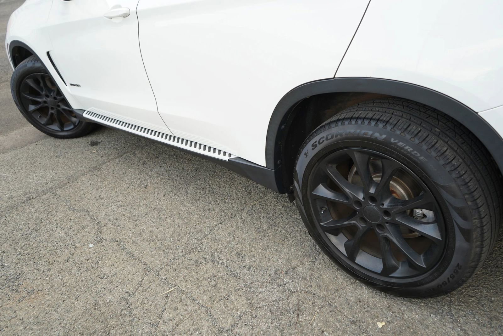 Used 2017 BMW X5 sDrive35i RWD image 6