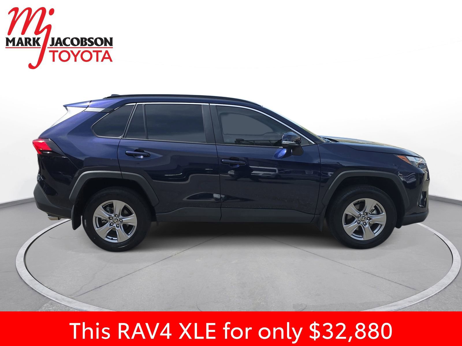 Used 2025 Toyota RAV4 XLE w/ Convenience Package FWD image 7