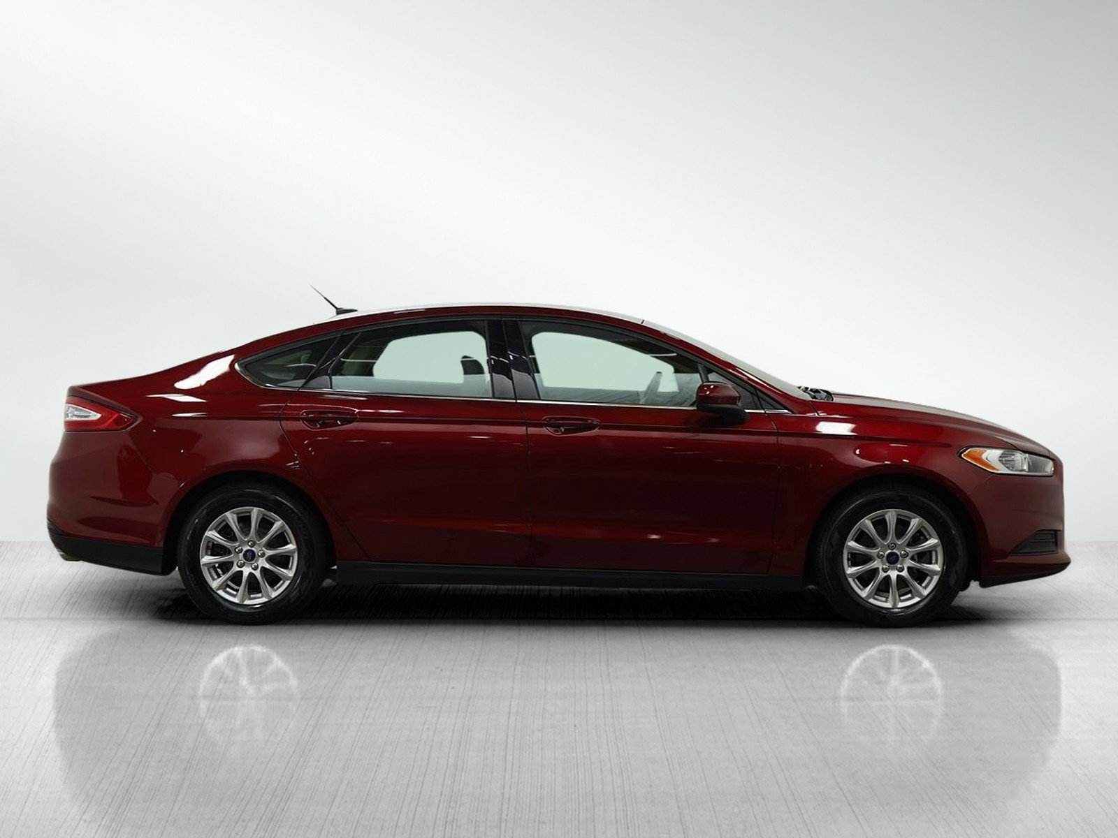 Used 2015 Ford Fusion S image 6
