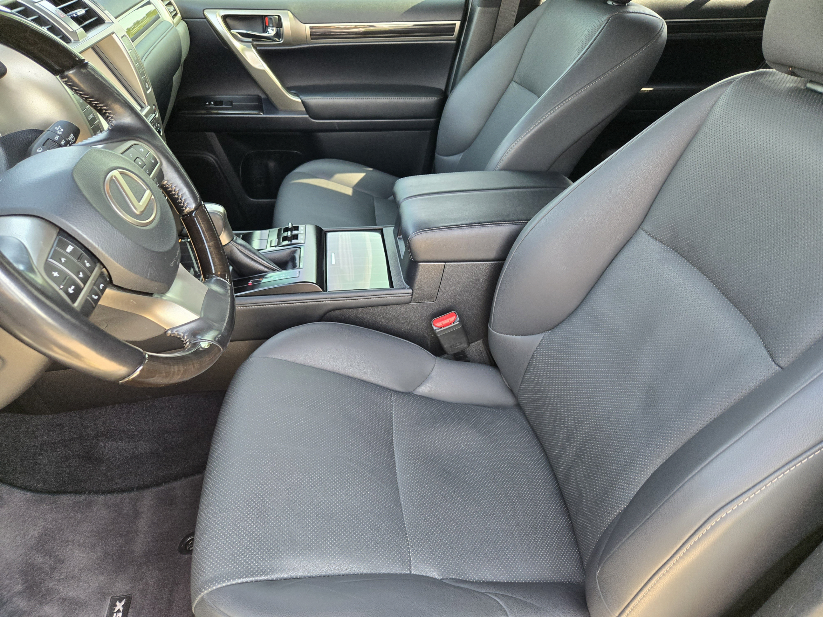 Used 2021 Lexus GX 460 Premium w/ Premium Package AWD/4WD image 9