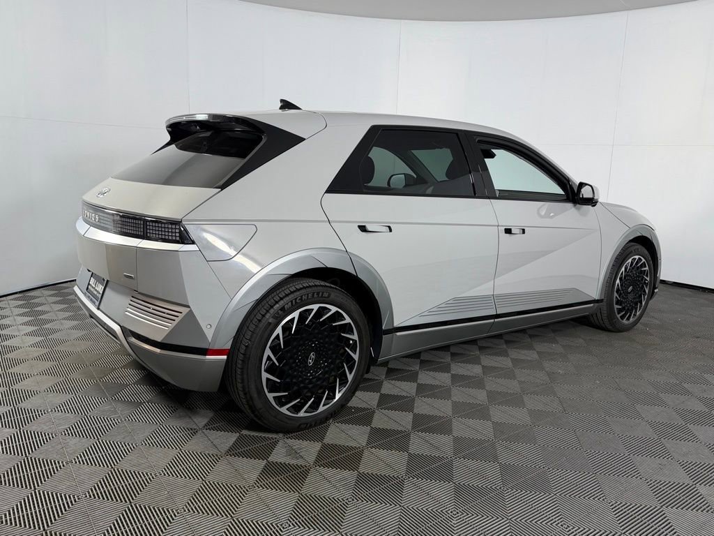 Used 2024 Hyundai Ioniq 5 Limited image 8