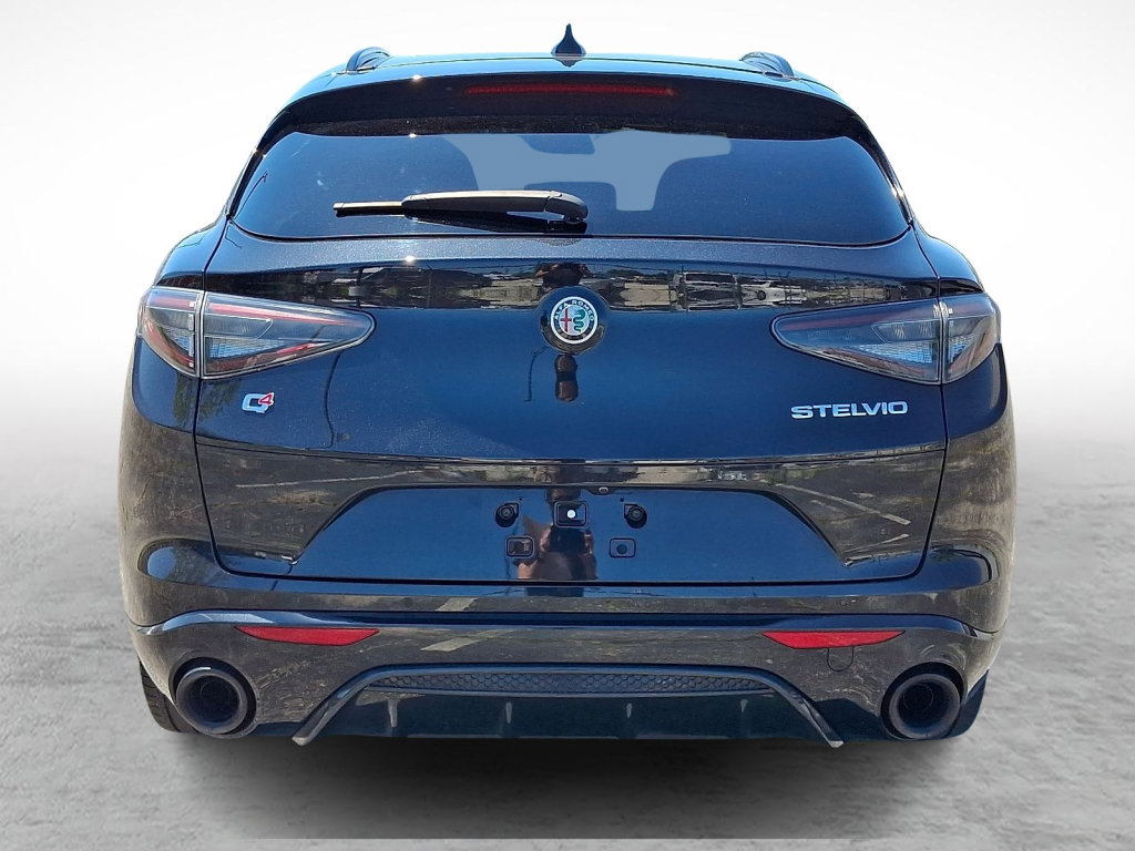 Used 2024 Alfa Romeo Stelvio Veloce AWD/4WD image 4