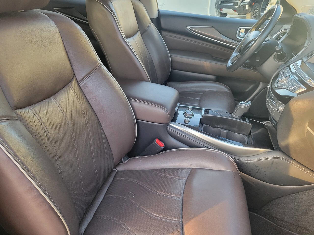 Used 2016 INFINITI QX60 FWD w/ Premium Plus Package image 10