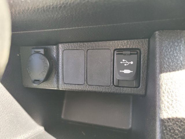 Used 2017 Toyota Corolla LE FWD image 24